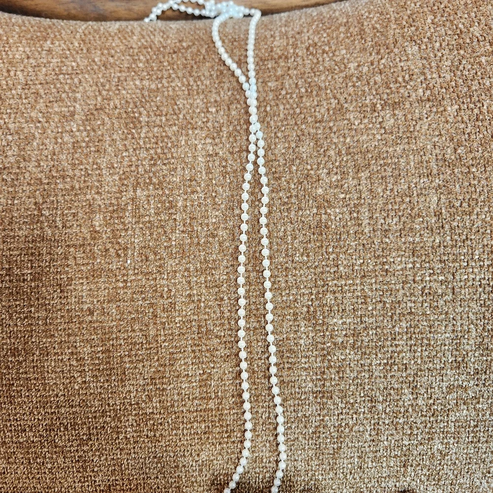 Floral wreath with pearls